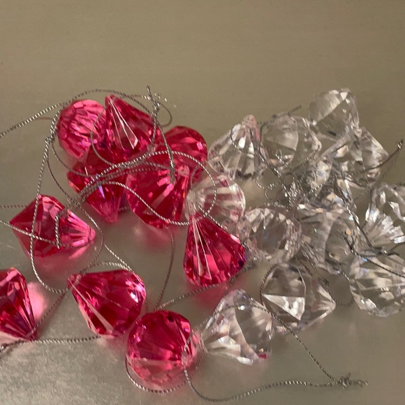 6 Boxes Small Christmas Ornaments - Picture 3 of 11